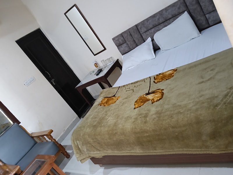 Hotel Shree Rajendra Inn (Ram Temple View) - Hotel Shree Rajendra Inn (Ram Temple View), HN. 13/2/12, Tedhi Bazar Rd, near Kaushalesh Sadan, Ramkot, Awas Vikas Colony, Ayodhya, Uttar Pradesh 224123, India