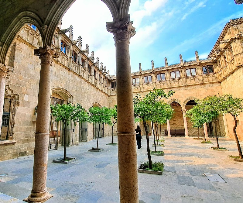 Palau de la Generalitat de Catalunya - Palau de la Generalitat de Catalunya Pl. de Sant Jaume, 4, Ciutat Vella, 08002 Barcelona, Spain