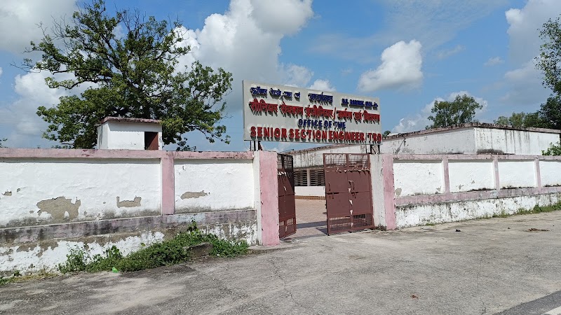 MAU trd office - MAU trd office, WHR8+VVQ Railway office, Railway Colony, Mau, Uttar Pradesh 275101, India