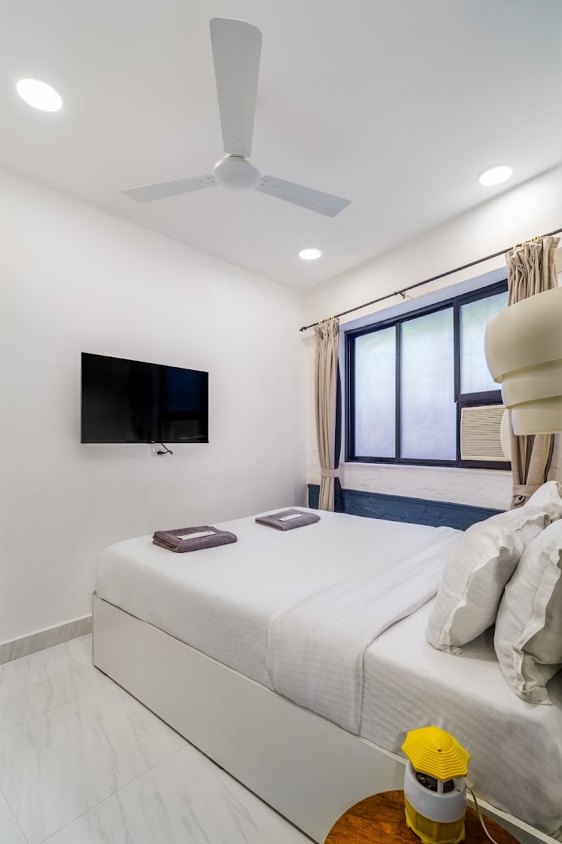 Calisto by House Oona - Calisto by House Oona Bansi Kunj Apartments, 67, Khar, Chuim Village, Danda, Khar West, Mumbai, Maharashtra 400052, India