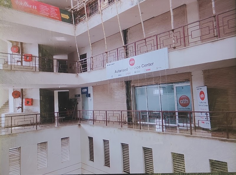 Dell service centre - Dell service centre, Office - 213, 3rd Floor, Pithalia Plaza, KK Rd, Nahar Para, Police Colony, Moudhapara, Raipur, Chhattisgarh 492001, India