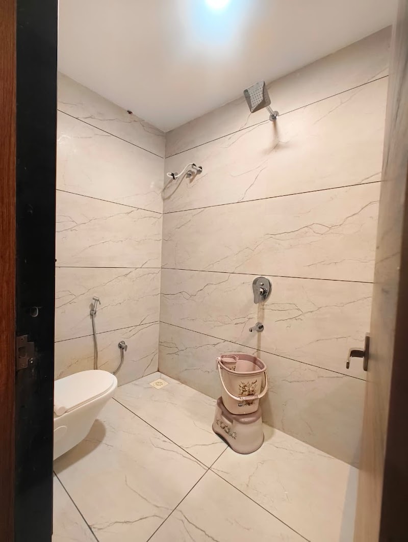 HOTEL VISTARA - HOTEL VISTARA Green park, 94, Indore - Ujjain Rd, near golden petrol pump, Keshav Nagar, Ujjain, Sawara Khedi, Madhya Pradesh 456006, India
