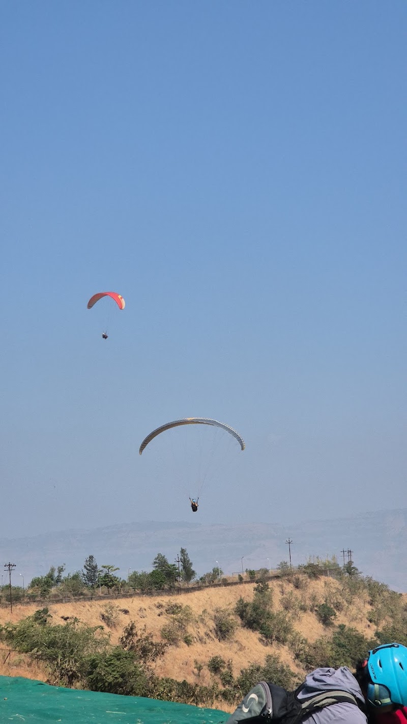 High FLY Paragliding (Lake View) - High FLY Paragliding (Lake View) Hotel Ravine Road, Naka, Dandeghar, Panchgani, Maharashtra 412805, India