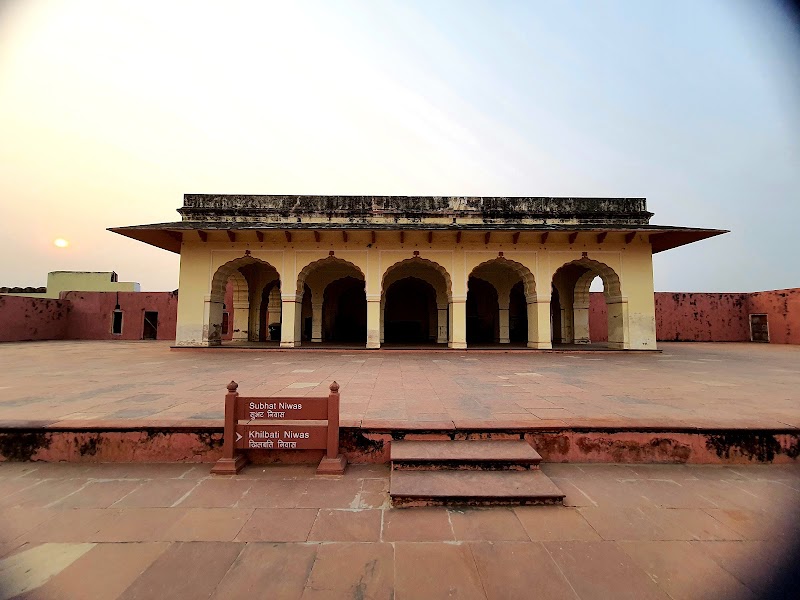 Jaleb Chowk - Jaleb Chowk XRMV+9VC, Jaigarh Rd, Devisinghpura, Amer, Rajasthan 302028, India