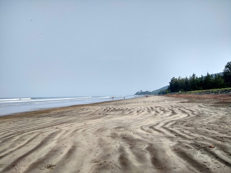 Ladghar Beach - Ladghar Beach, Maharashtra 415712, India