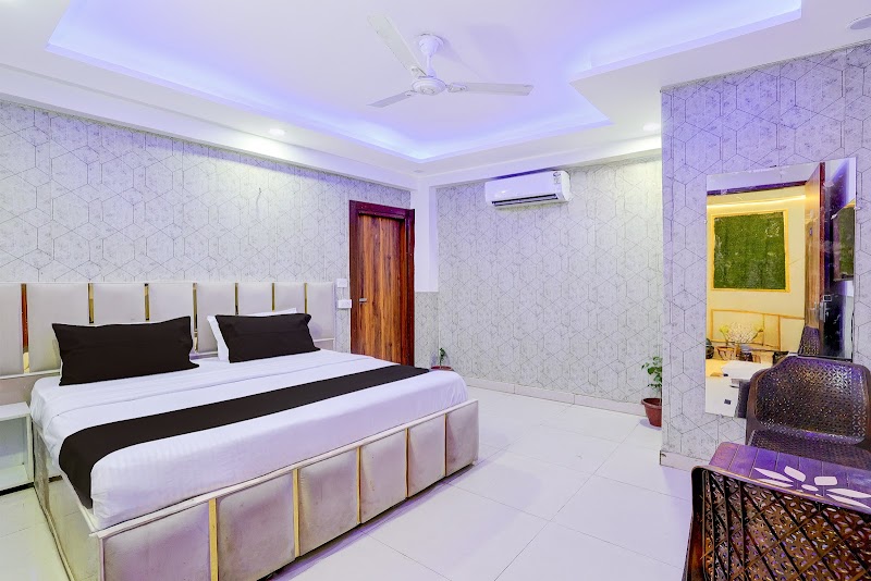 Hotel O Akki Residency - Hotel O Akki Residency MS Yadav Tower, B-121, near HDFC Bank, Sector 63 A, Noida, Chotpur, Uttar Pradesh 201307, India