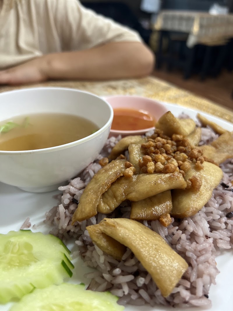 Eat Me Veggie & Vegan - Eat Me Veggie & Vegan 114, 2 Soi Pramot 2, Khwaeng Suriya Wong, Khet Bang Rak, Krung Thep Maha Nakhon 10500, Thailand