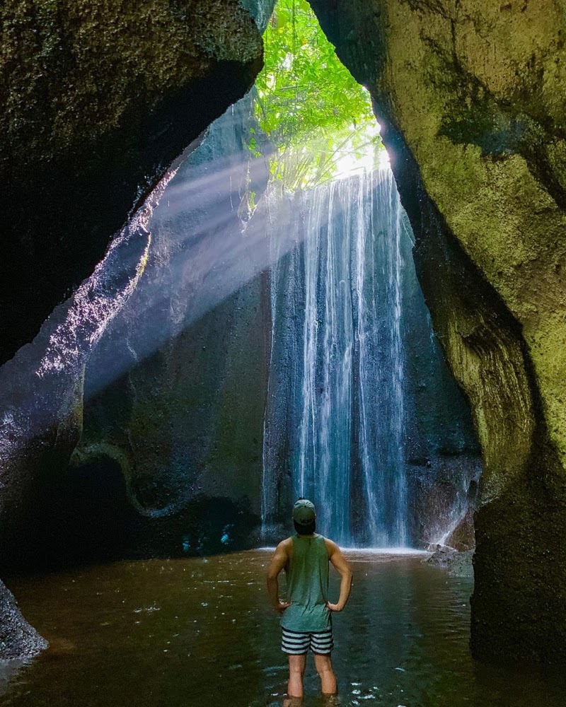 Central parkir waterfall tukad cepung