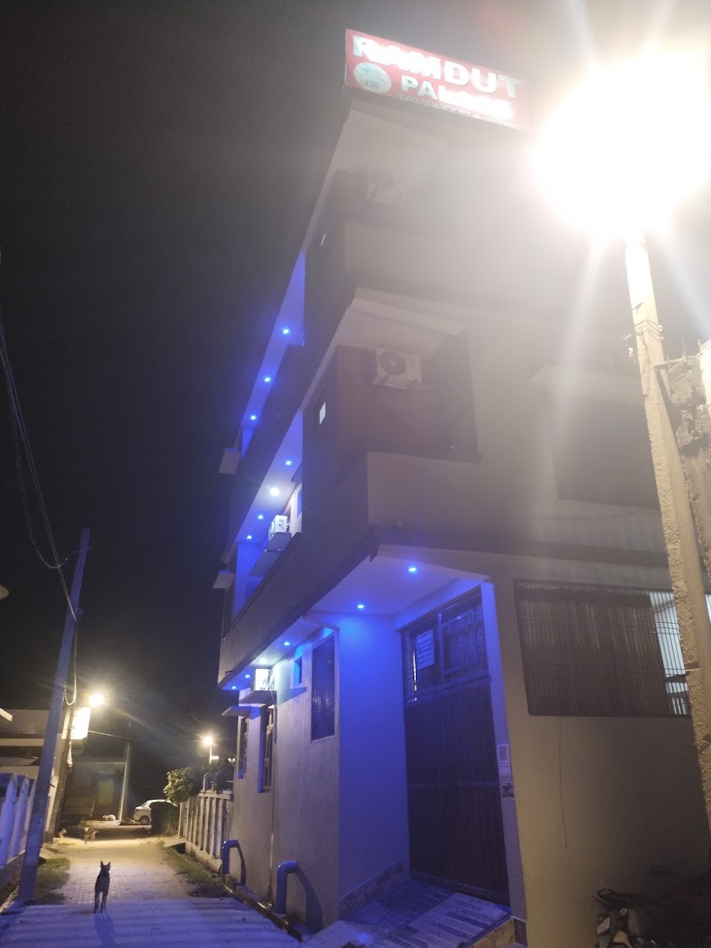 Ramdut Palace Guest House - Ramdut Palace Guest House Rooms @ 999, Durgapuri, Durgapuri Colony, Naka, Faizabad, Uttar Pradesh 224001, India