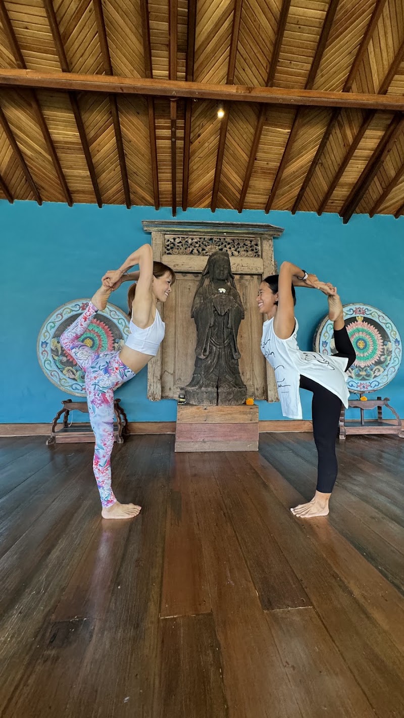 Guan Yin Yoga Shala - Guan Yin Yoga Shala Pantai Jl. Pantai Batu Bolong, Canggu, Kec. Kuta Utara, Kabupaten Badung, Bali 80361, Indonesia