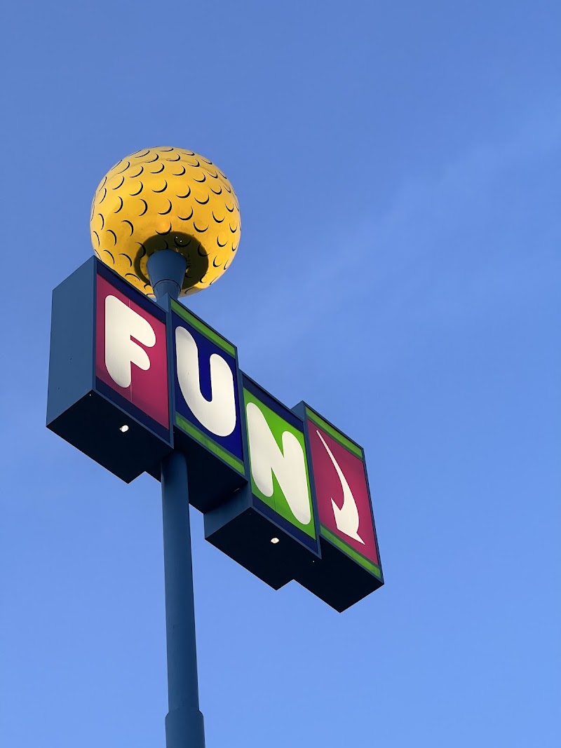 Oasis Fun Center - Oasis Fun Center 3330 Cascade Blvd #2217, Shasta Lake, CA 96019, USA