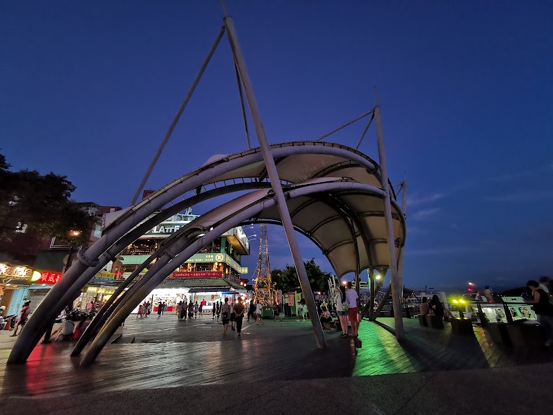 Tamsui Wharf - Tamsui Wharf, No. 6, Lane 11, Zhongzheng Rd, Min'an Village, Tamsui District, New Taipei City, Taiwan 251