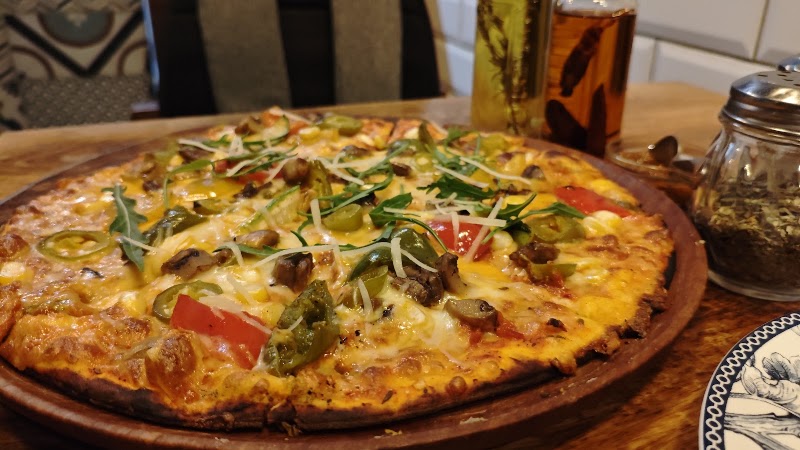 Grotto - Pizzeria|Coffee Shop - Grotto - Pizzeria|Coffee Shop SF - 090, First floor, Galleria Market, Sector 28, DLF Phase IV, Gurugram, Haryana 122009, India