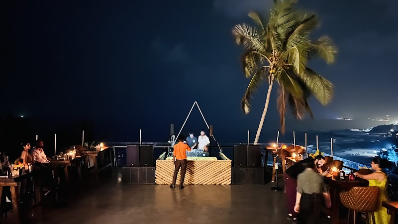 salud - salud 11, Ozran Beach Rd, Coutinho Vaddo, Vagator, Anjuna, Goa 403509, India