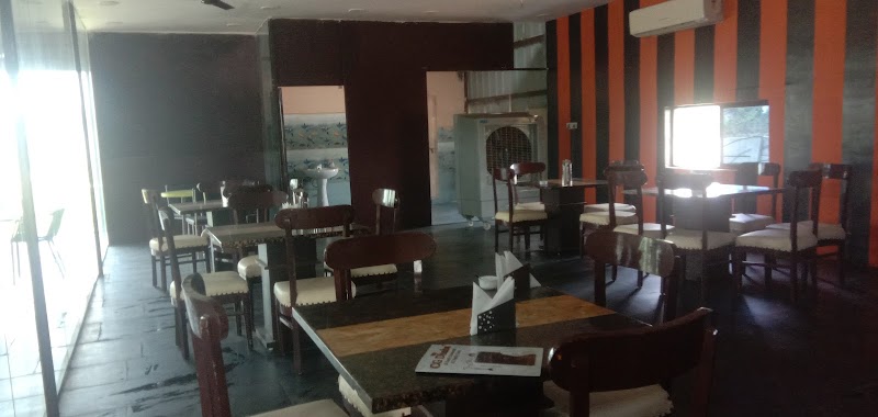 CG Dhaba and Famliy Restaurant - CG Dhaba and Famliy Restaurant Saddu-Baronda Road, Off, Vidhan Sabha Rd, beside Tandon Petrol Pump, Baronda, Barauda, Chhattisgarh 492014, India