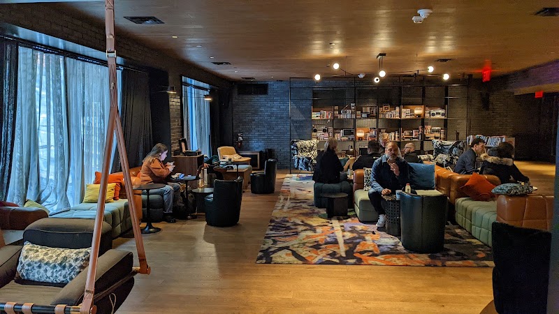 Moxy NYC East Village - Moxy NYC East Village 112 E 11th St, New York, NY 10003, USA
