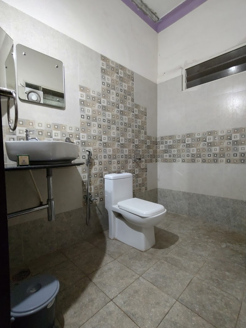 Hotel Mayura Vijayanagara, TB Dam - Hotel Mayura Vijayanagara, TB Dam, Abheraj Baldota Rd, Vijayanagar, Hosapete, Karnataka 583225, India