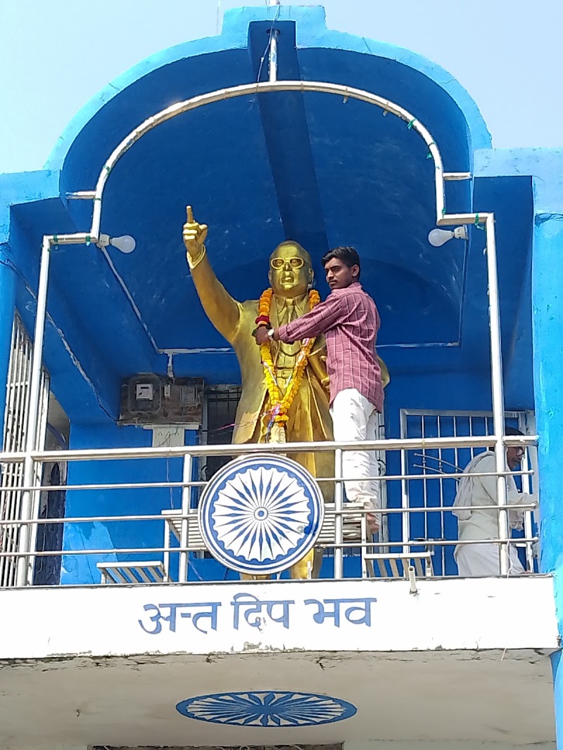 Buddha vihar - Buddha vihar, H2X4+H3Q, Wagheda, Maharashtra 442305, India