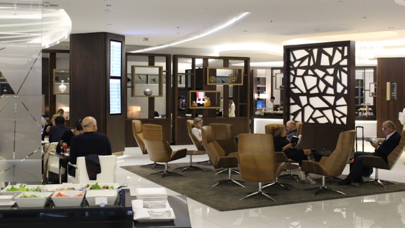 Etihad Airways Abu Dhabi First Class Lounge - Etihad Airways Abu Dhabi First Class Lounge Abu Dhabi Airport,Sheikh Maktoum Bin Rashid Road - Abu Dhabi - Ferienigde Arabyske - المطار - مطار زايد الدولي - أبو ظبي - United Arab Emirates
