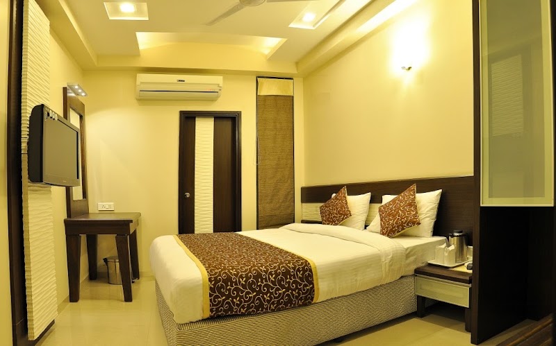 Hotel Shree Narayana - Hotel Shree Narayana No.2-B, Hotel St, opp. ICICI Bank, Udaipole, Ganesh Ghati, Udaipur, Rajasthan 313001, India