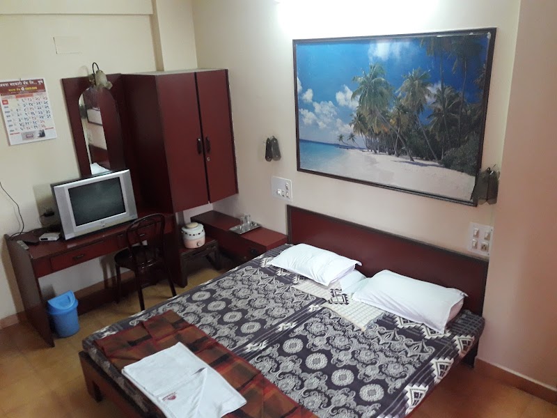 HOTEL PRABHA - HOTEL PRABHA HOTEL PRABHA, JUNA BHAJI MARKET, MG Rd, near CONGRESS BHAVAN, Gandhi Colony, Tilak Ali, Ratnagiri, Maharashtra 415612, India