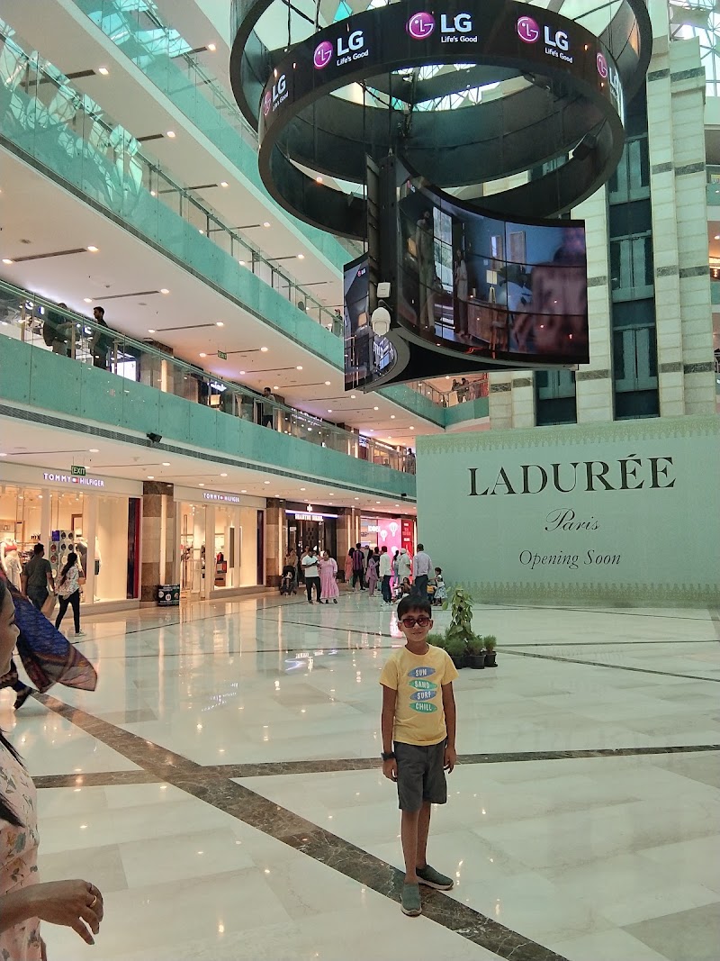 Mango - Mango G33W+QWX, Ambience Island, DLF Phase 3, Sector 24, Gurugram, Haryana 122010, India