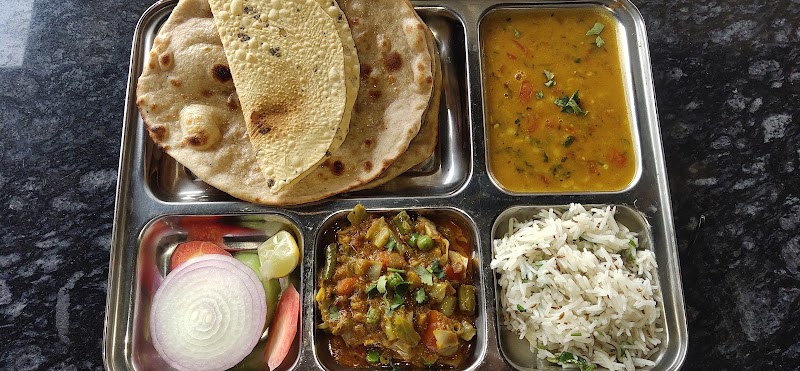 Roots Live Kitchen - Roots Live Kitchen Go for Eat Food Court, Opposite Rajasthan Vidhyapeeth College Airport Road, Old RTO Rd, Pratap Nagar, Udaipur, Rajasthan 313001, India