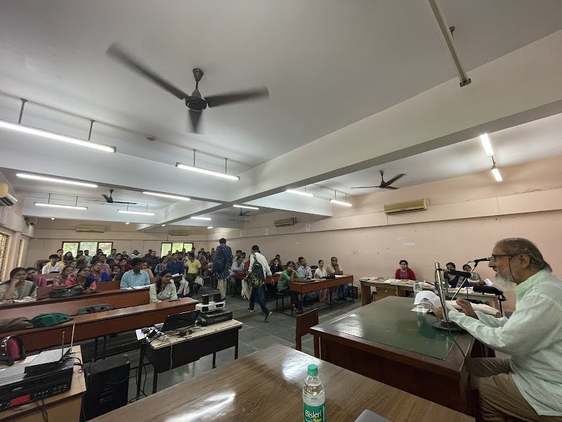 School of Languages and Linguistics and U.G Science building - School of Languages and Linguistics and U.G Science building, Jadavpur University Gate No.4, FISLM, UG Science Building, 1, Jadavpur Station Rd, Jadavpur, Kolkata, West Bengal 700032, India