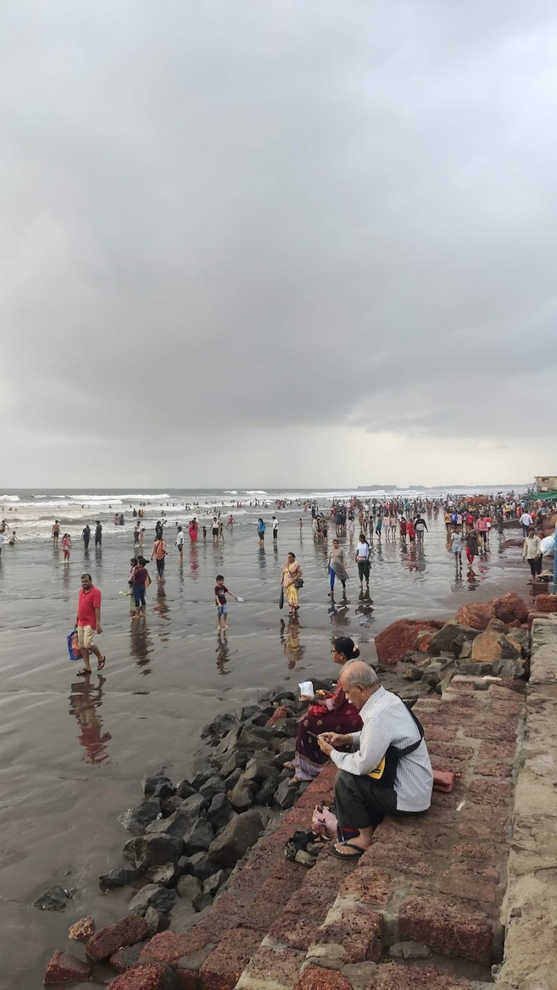 Murud Beach, Dapoli - Murud Beach, Dapoli Q4F8+25, Murud, Maharashtra 415713, India