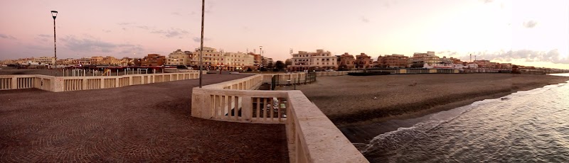 Piazza dei Ravennati - Piazza dei Ravennati, 00121 Roma RM, Italy