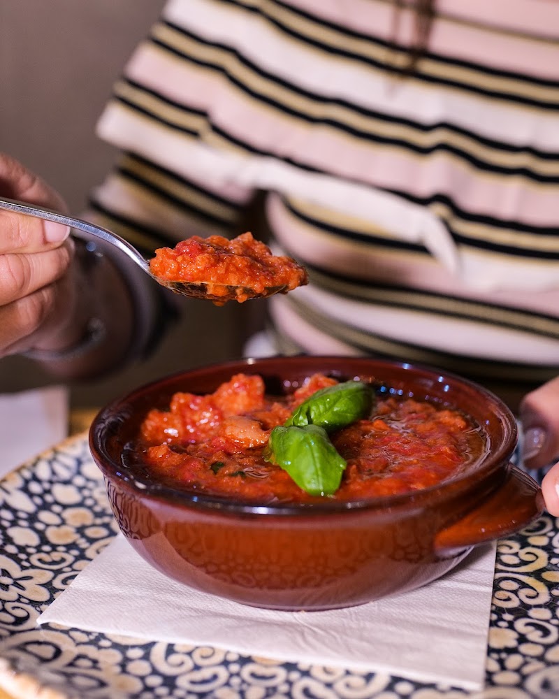 Trattoria Ponte Vecchio - Ristorante Firenze - Trattoria Ponte Vecchio - Ristorante Firenze Lungarno degli Archibusieri, 8, 50122 Firenze FI, Italy