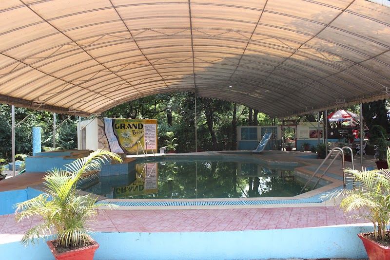 Grand Resort - Grand Resort, Woodlawn Road, behind Madhusagar, Mahabaleshwar, Maharashtra 412806, India