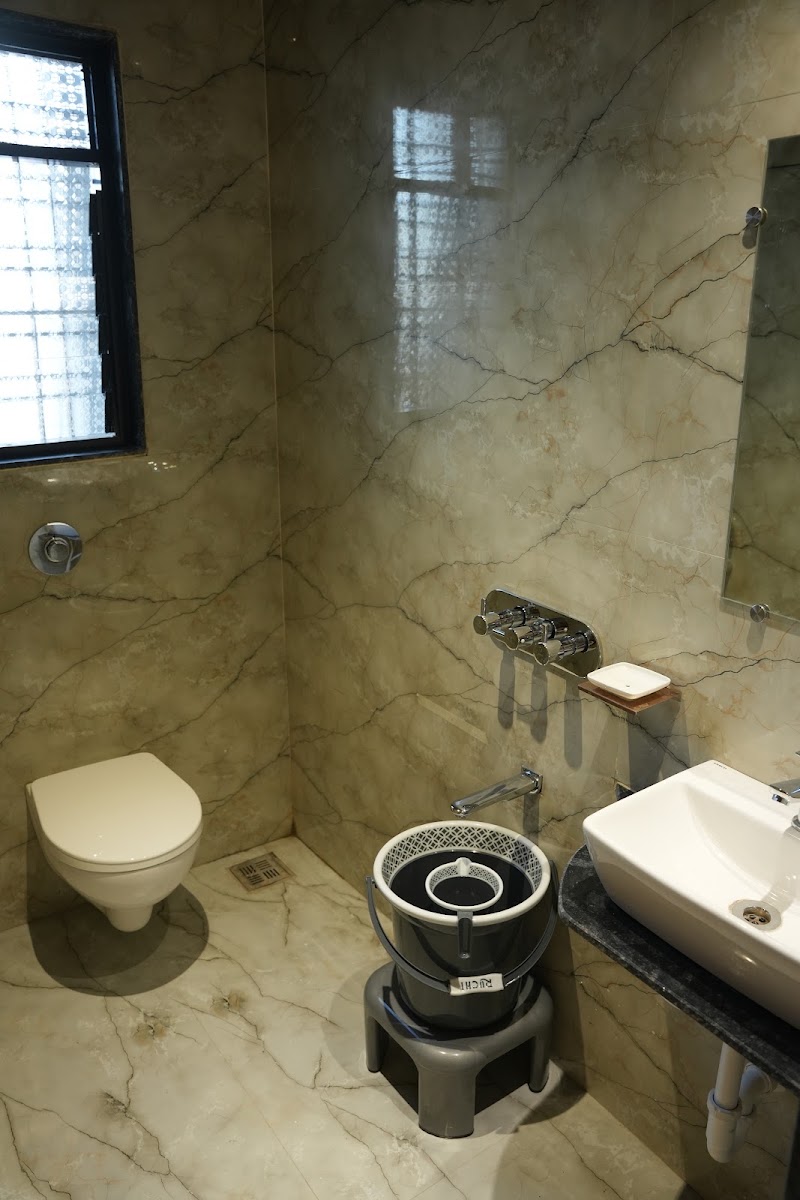 Hotel Nature’s Nest - Hotel Nature’s Nest behind 500 rooms, near overhead watertank, Shirdi, Maharashtra 423109, India