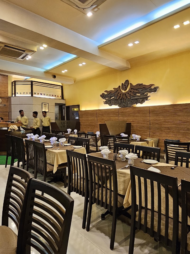 Utsav Cuisine - Utsav Cuisine Anjaneya Building, Orchard Ave, opposite BEST Depot, opp. Powai, Hiranandani Gardens, MHADA Colony 19, Powai, Mumbai, Maharashtra 400076, India
