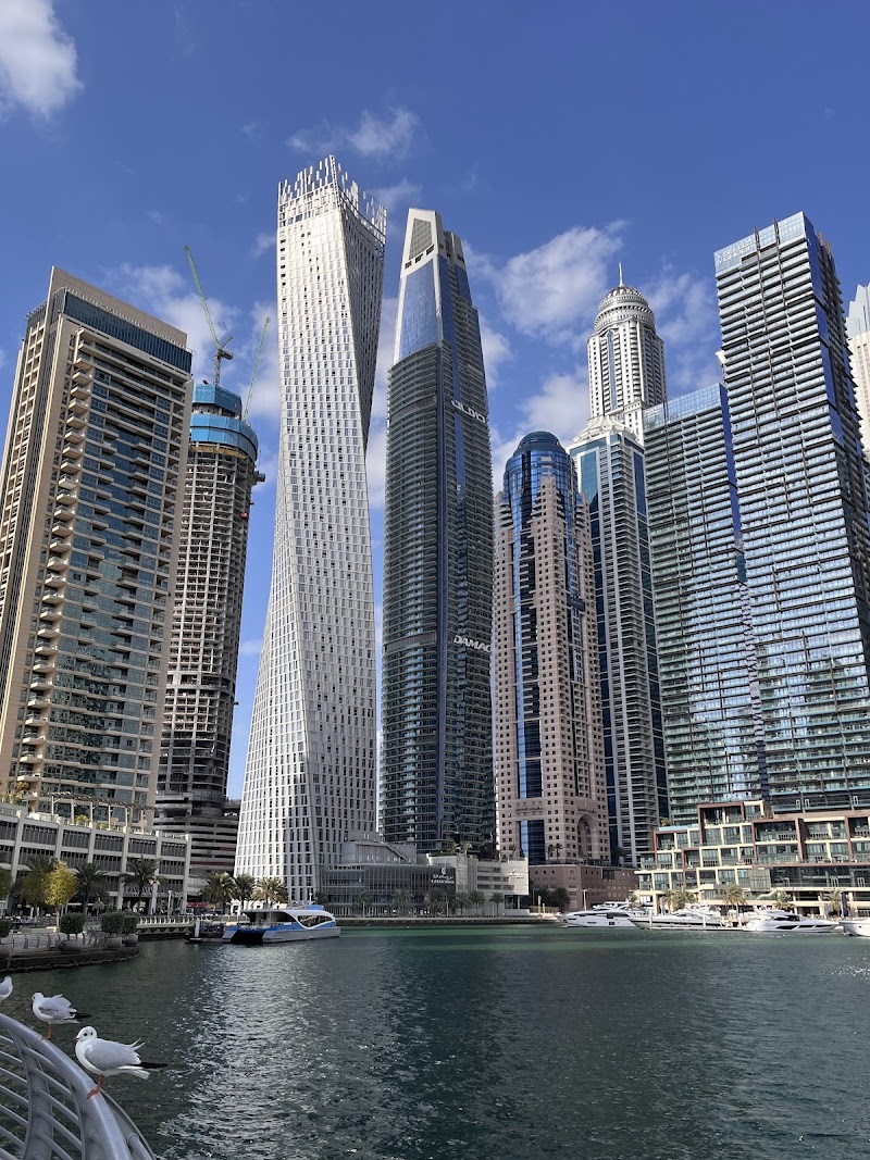 Dubai Marriott Harbour Hotel & Suites - Dubai Marriott Harbour Hotel & Suites King Salman Bin Abdulaziz Al Saud St - Marsa Dubai - Dubai Marina - Dubai - United Arab Emirates