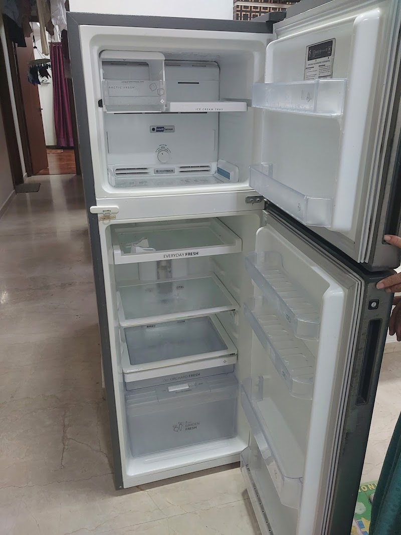 Old Ac buyer and seller - Old Ac buyer and seller Vurndavan, gala no 6, shivram masterwadi, CHS LTD, Mori road, Mahim (W), City Light, Shivaji Park, Mumbai, Maharashtra 400016, India