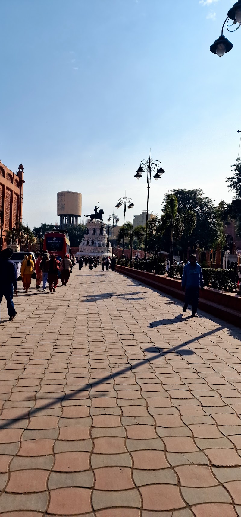 Sculpture in Honour of the Martyrs of Jallianwala Bagh - Sculpture in Honour of the Martyrs of Jallianwala Bagh JVCH+MV3, Heritage St, Jallan Wala Bagh, Katra Ahluwalia, Amritsar Cantt., Punjab 143006, India