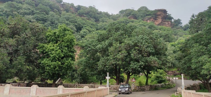 Gandhi Sagar Dam - Gandhi Sagar Dam, Chittauriya, Rajasthan 323307