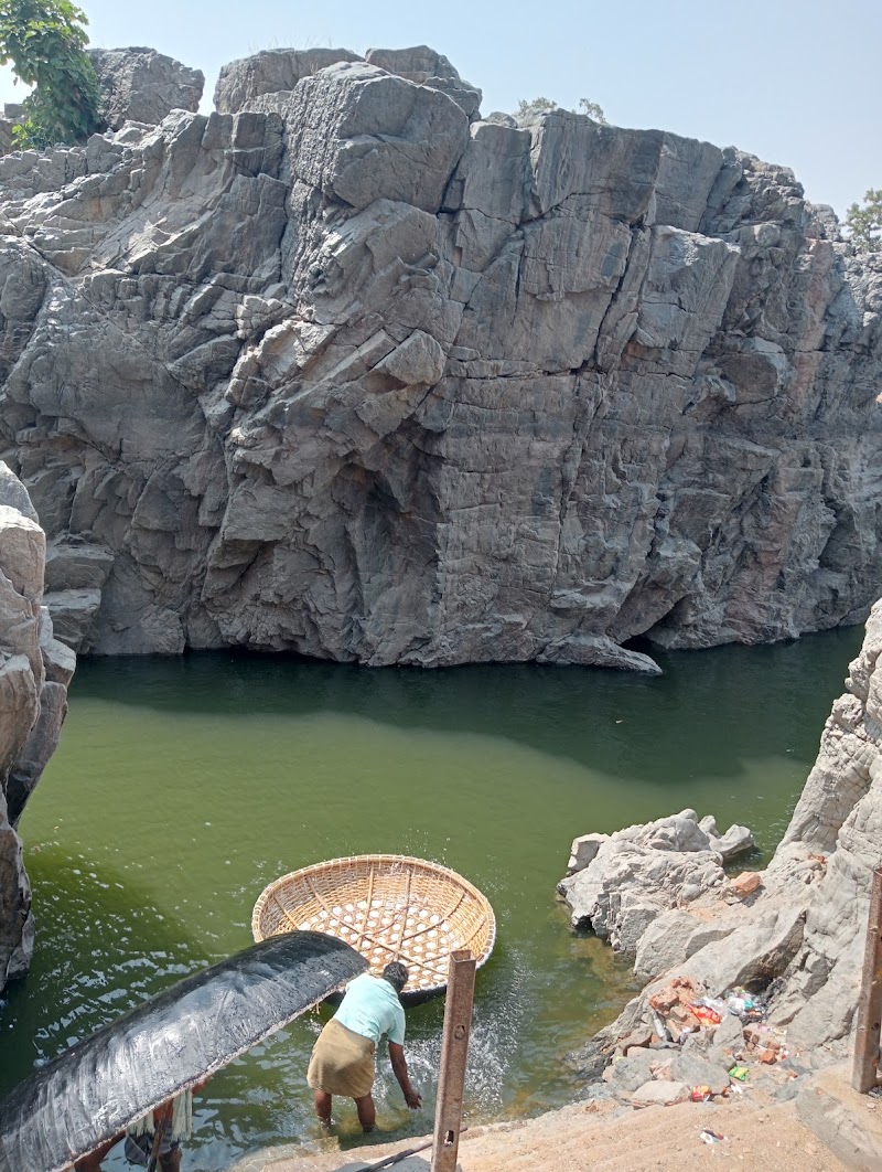 Hogenakkal Falls Boating - Hogenakkal Falls Boating, oottamalai, pennagaram, Hogenakkal, Tamil Nadu 636810, India