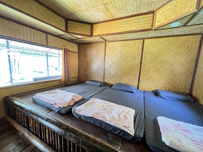 Nang Prai Raft House - Nang Prai Raft House, Ratchaprapha, ตำบลเขาพัง อำเภอบ้านตาขุน สุราษฎร์ธานี 84230, Thailand