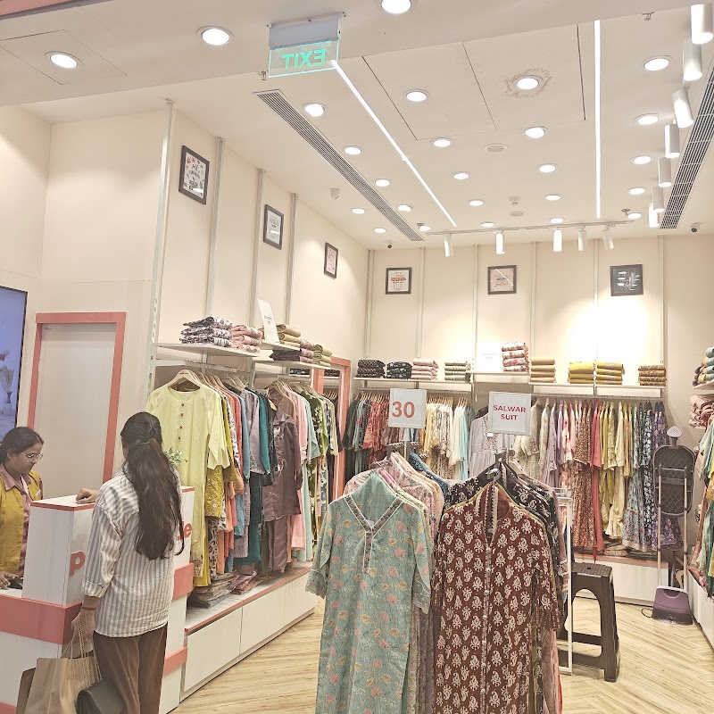 Peachmode, Nexus Elante Mall - Peachmode, Nexus Elante Mall, Store Unit no 236A 2nd floor, Elante Mall, Industrial Area Phase I, Chandigarh, Punjab 160002, India