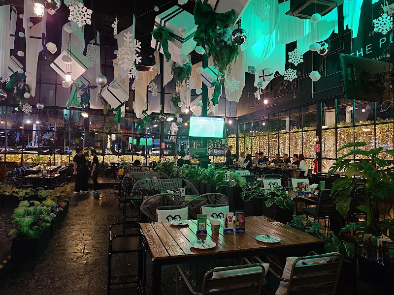 The Public Restaurant & Bar (เดอะ พับบลิค) - The Public Restaurant & Bar (เดอะ พับบลิค) 491/1 Thanon Prasert-Manukitch, Khwaeng Lat Phrao, Khet Lat Phrao, Krung Thep Maha Nakhon 10230, Thailand