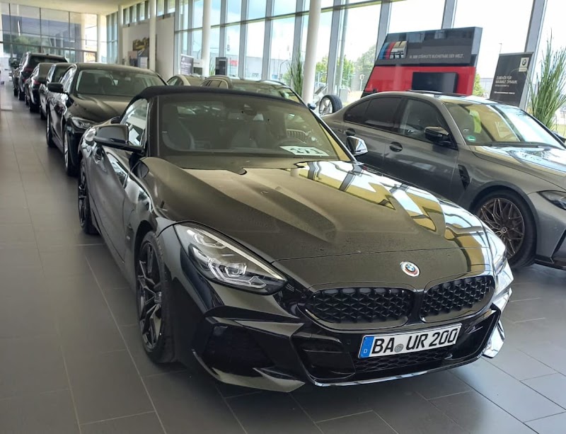 Autohaus BMW & MINI VOGL - Autohaus BMW & MINI VOGL Leisederstraße 1, 84453 Mühldorf am Inn, Germany