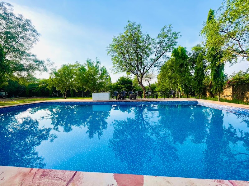 4 BHK private farmhouse for parties - 4 BHK private farmhouse for parties, 93R2+39F, Badshahpur Sohna Rd, Badshahpur, Sector 38, Gurugram, Haryana 122101, India