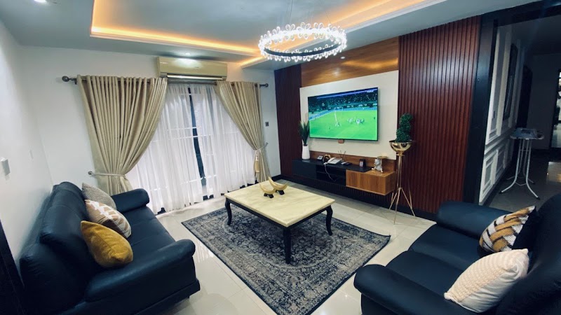 Main Avenue Residence - Main Avenue Residence 5 Seriki Abass Cres, Oshodi-Isolo, Lagos 102214, Lagos, Nigeria
