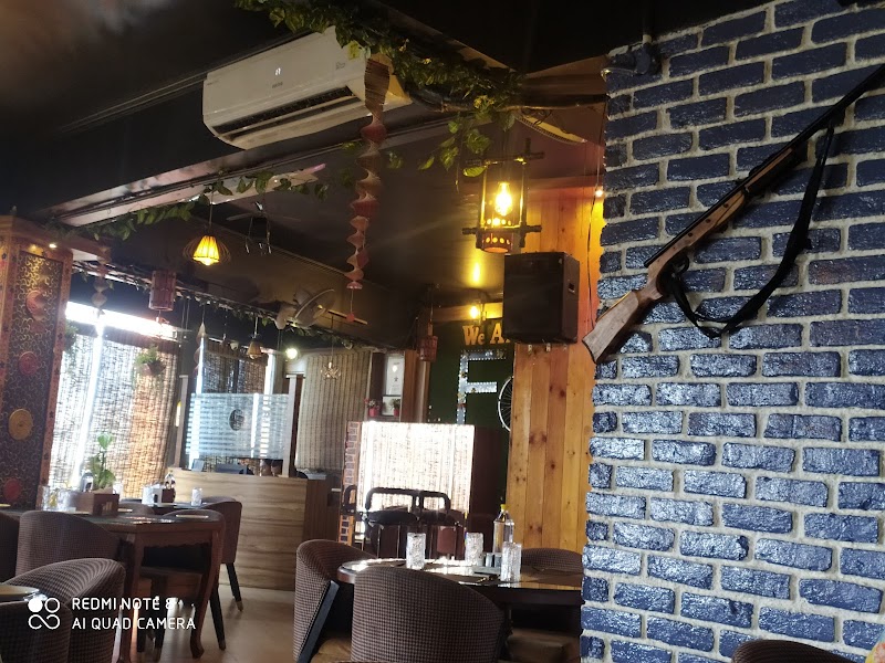 Walk In Woods - Walk In Woods 2nd FLOOR, CENNET TOWER, Sahastradhara Rd, opposite Green View Apartment, Aman Vihar, Dehradun, Uttarakhand 248001, India