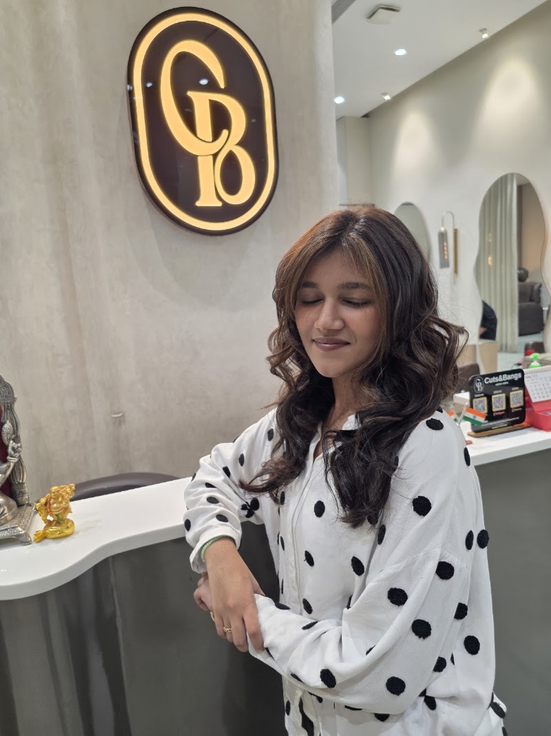 Cuts&bangs - Cuts&bangs Swarnbhoomi Main Entrance Rd, Raipur, Ama Seoni, Chhattisgarh 492014, India