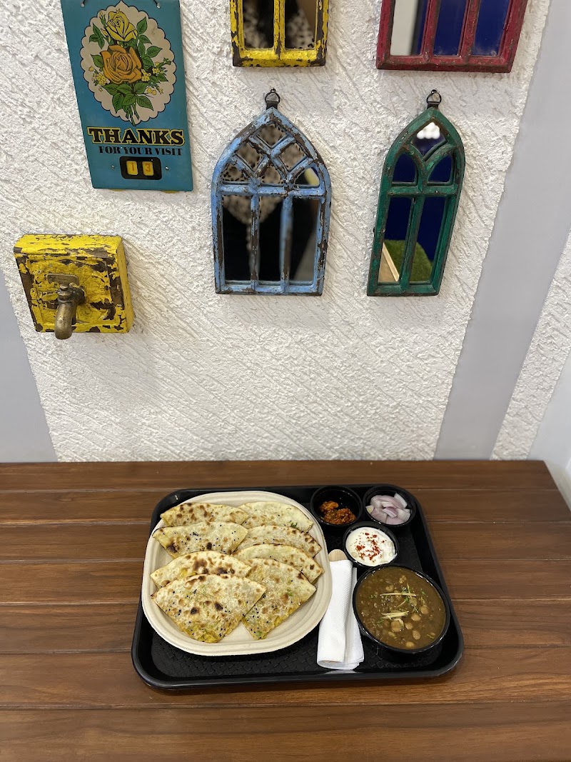 Sadak Chaap - Sadak Chaap Shop no.4/1, Seksaria Chawl, opposite Ghanshyamdas Saraf College, Malad, Pawan Baug, Liliya Nagar, Malad West, Mumbai, Maharashtra 400064, India