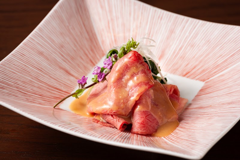 Yonezawa Gyu Oki - Yonezawa Gyu Oki Japan, 〒100-0005 Tokyo, Chiyoda City, Marunouchi, 1-chōme−9−１ 内 黒塀横丁 グランスタ八重北 B1F
