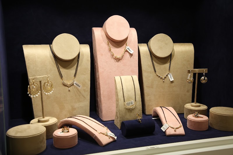 BlueStone Jewellery Nexus Elante, Chandigarh - BlueStone Jewellery Nexus Elante, Chandigarh, Lower Ground Floor, Elante Mall, 178-178A, Purv Marg, Industrial Area Phase I, Chandigarh, 160002, India